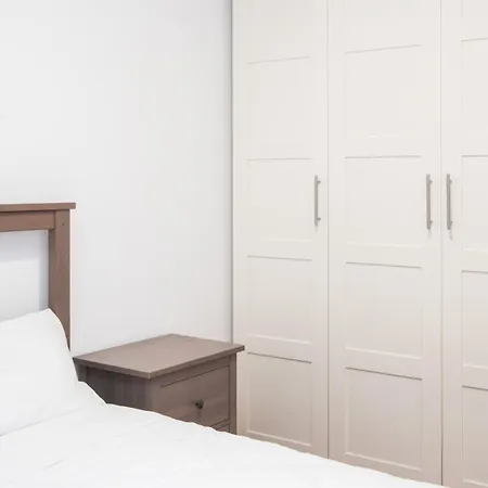 Ag Piso Valle Inclan En El Centro De * קרבלו