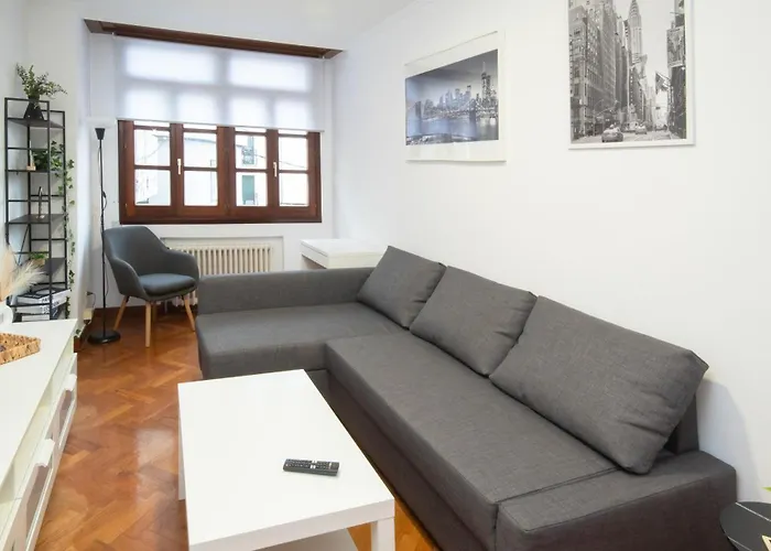 Ag Piso Valle Inclan En El Centro De קרבלו