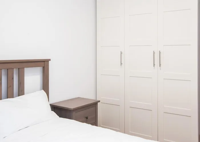 Ag Piso Valle Inclan En El Centro De * קרבלו